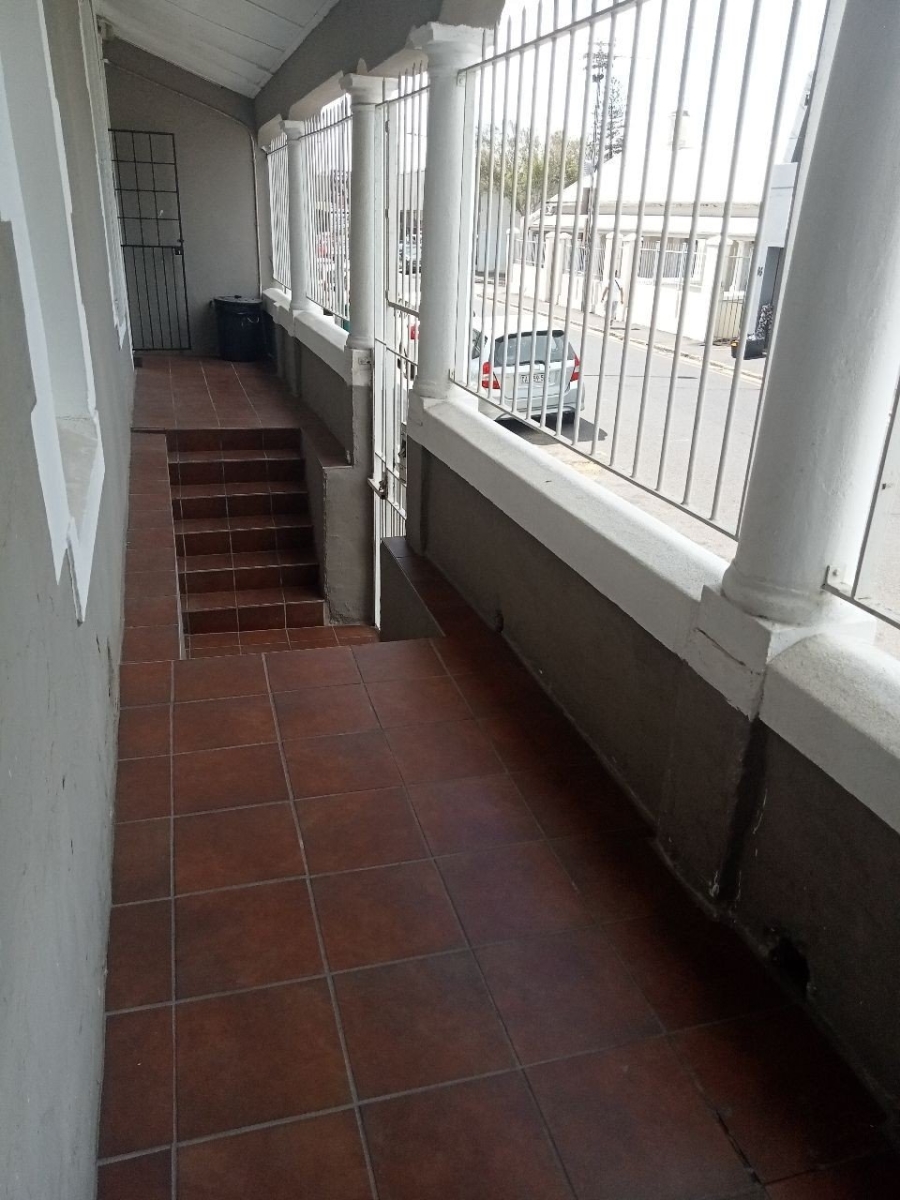 To Let 1 Bedroom Property for Rent in Observatory Western Cape